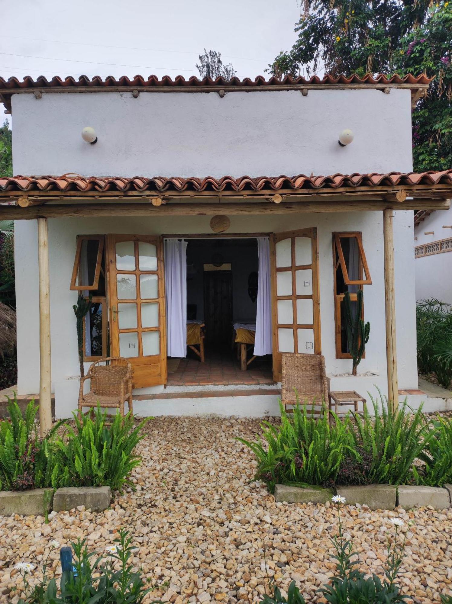 Inzu Lodge Gisenyi Exteriör bild