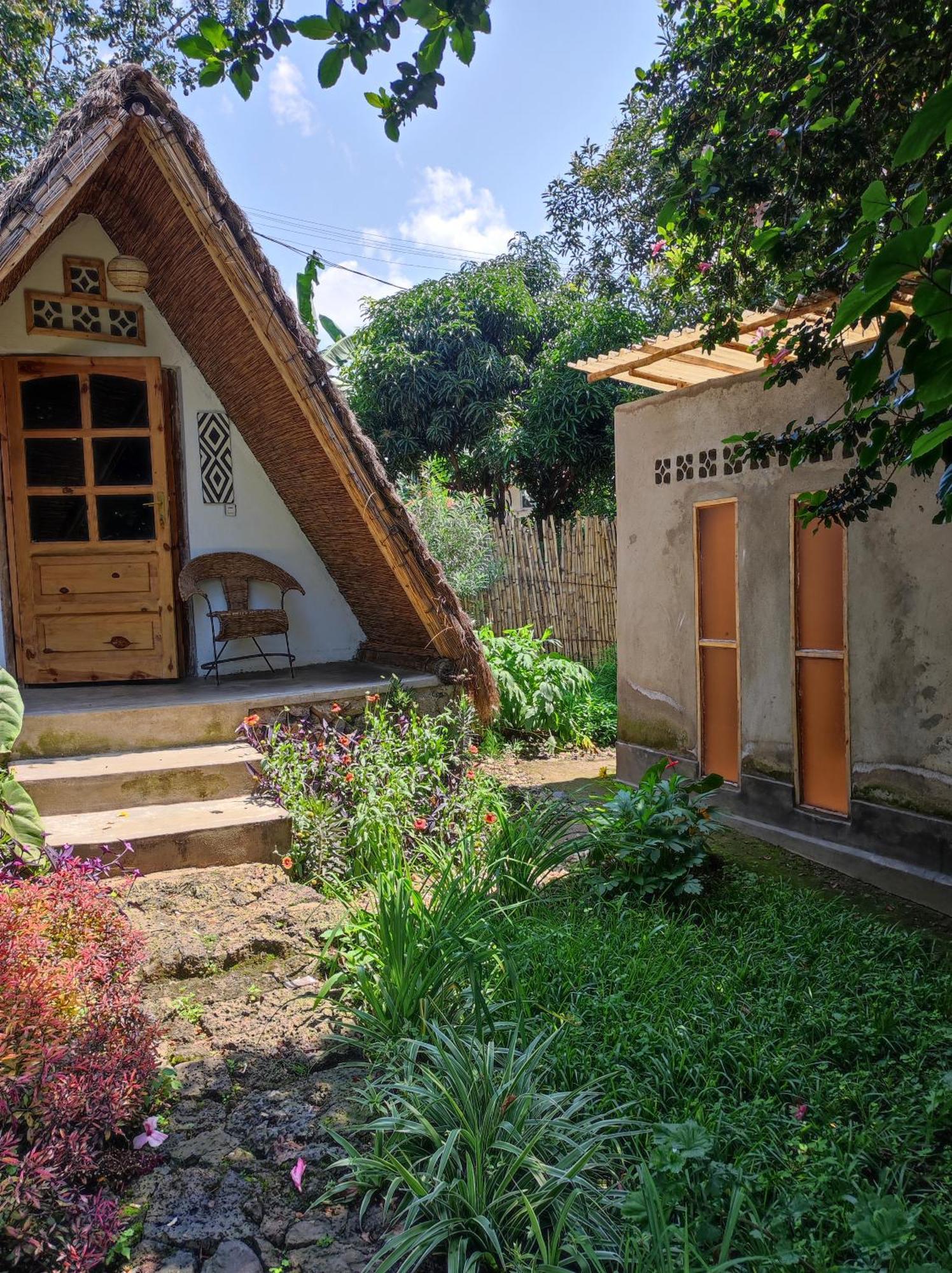 Inzu Lodge Gisenyi Exteriör bild